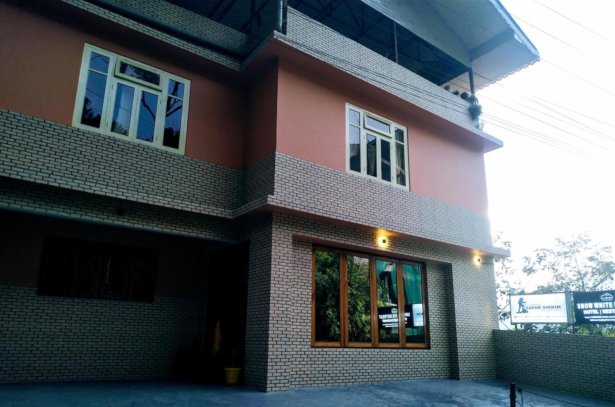Snow White Retreat Hotel And Restaurant Gangtok Exterior foto